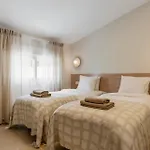 Villa Villa-luxe New 5br Heated Pool & Bbq Kitchen At Prime Location Near Puerto Marina & Benalmadena