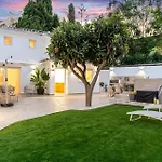 Villa-luxe New 5br Heated Pool & Bbq Kitchen At Prime Location Near Puerto Marina & *