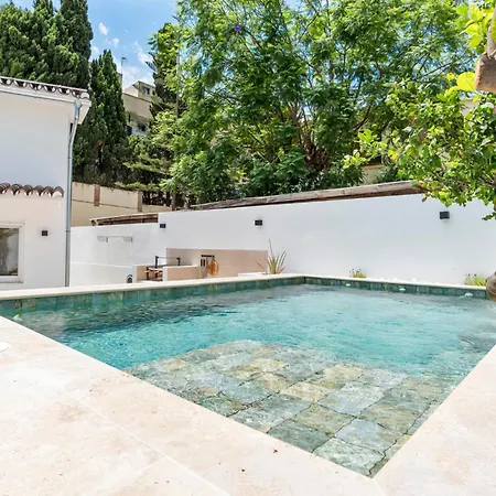 Villa-luxe New 5br Heated Pool & Bbq Kitchen At Prime Location Near Puerto Marina & Villa *