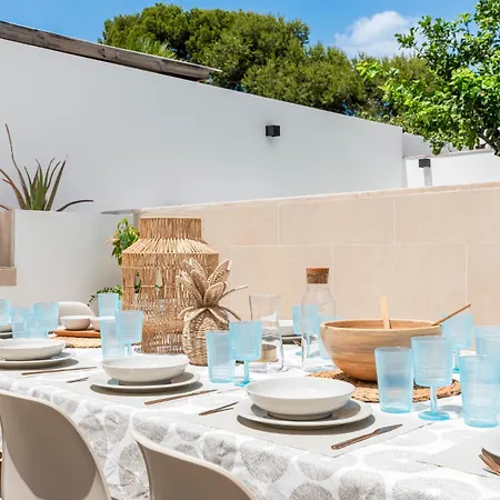 Villa-luxe New 5br Heated Pool & Bbq Kitchen At Prime Location Near Puerto Marina & Benalmádena