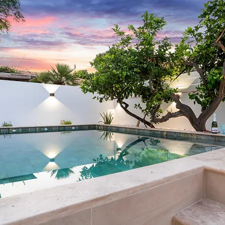 Villa Villa-luxe New 5br Heated Pool & Bbq Kitchen At Prime Location Near Puerto Marina & *