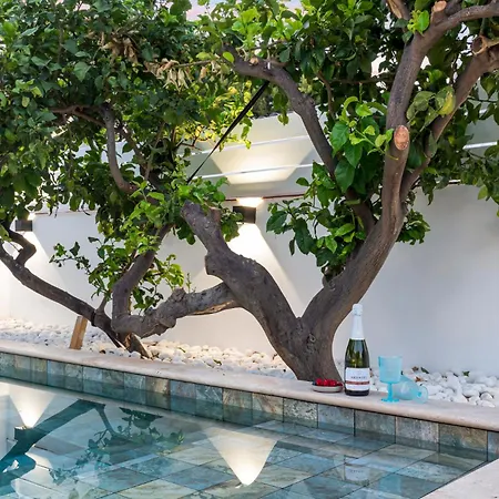 Villa-luxe New 5br Heated Pool & Bbq Kitchen At Prime Location Near Puerto Marina & *